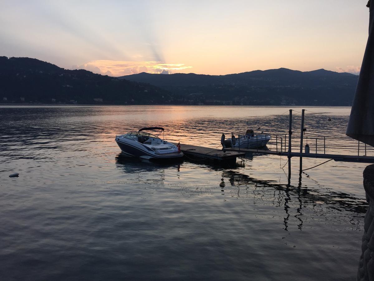 Hotel Lido Ranco Kültér fotó